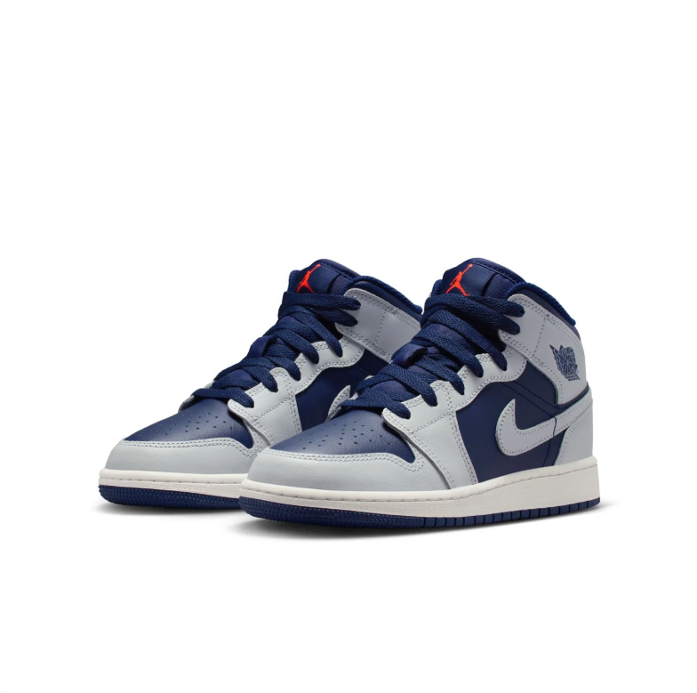 Air Jordan 1 Mid Midnight Navy Wolf Grey